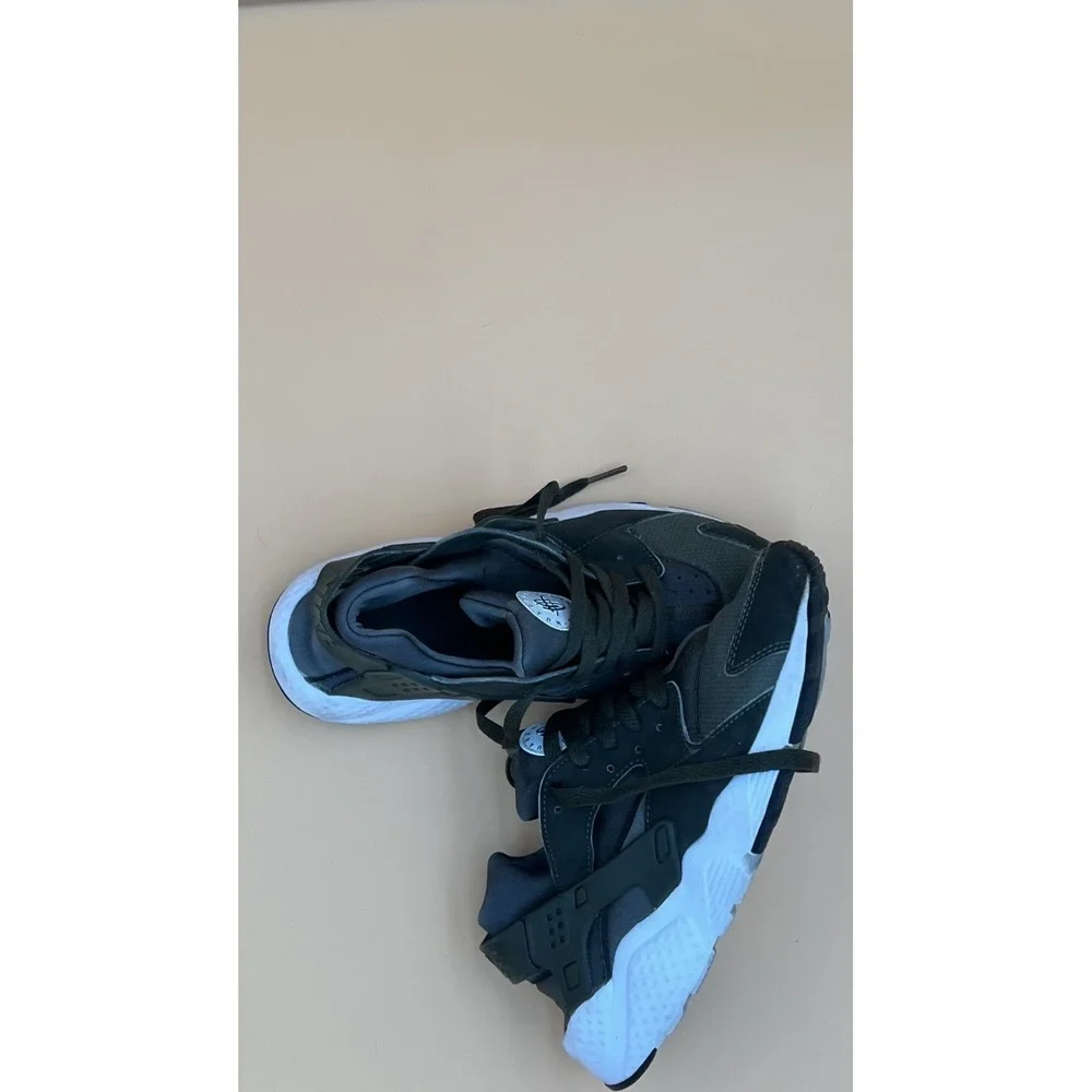 Nike Air Huarache Cargo Khaki White 6.5Y